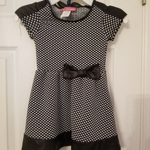 Little girl dress